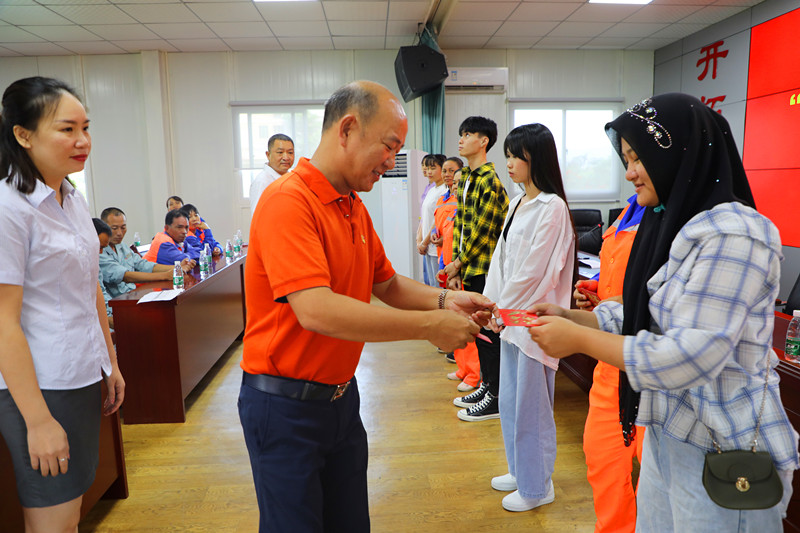 “金秋助學(xué)，圓夢明佳！”明佳集團黨支部及工會組織開展愛心助學(xué)活動！